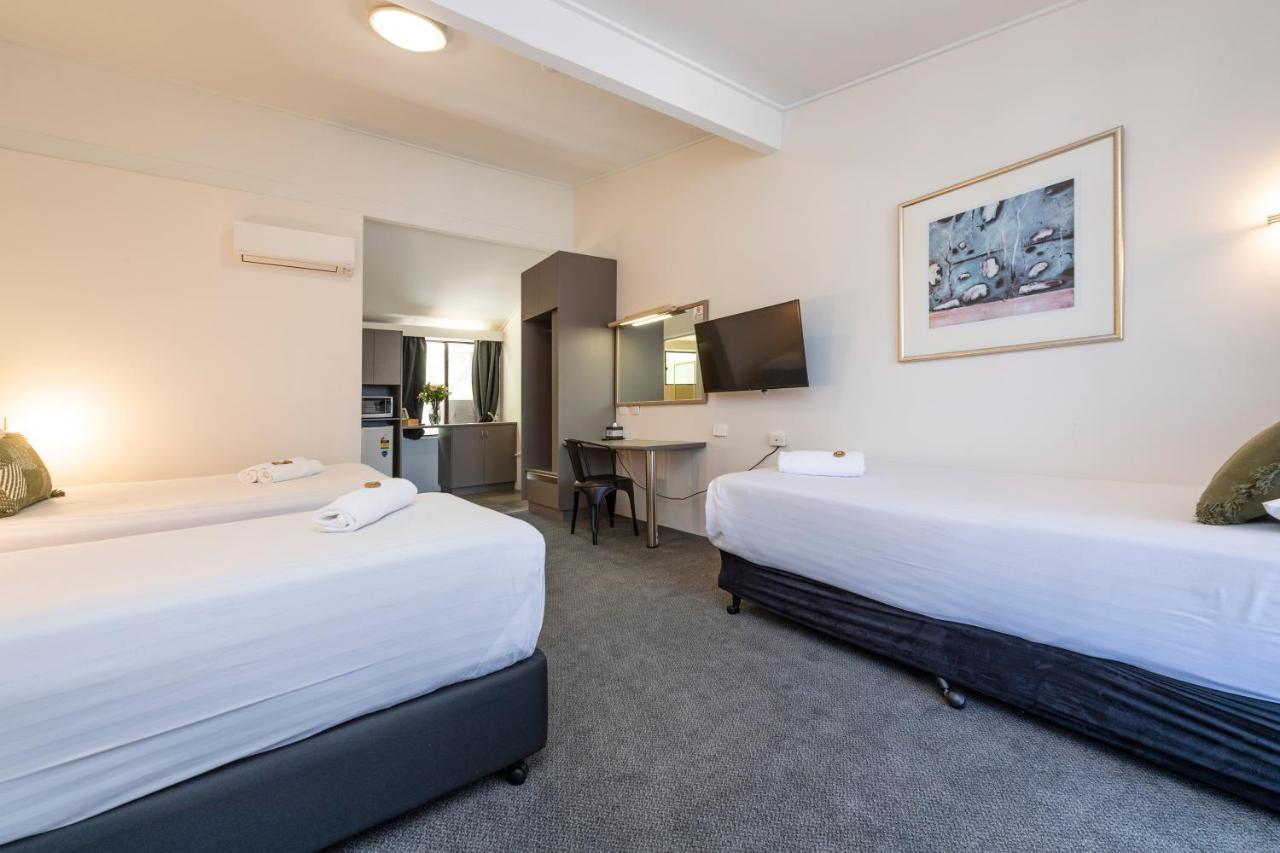 Fern Bay Motel 3*